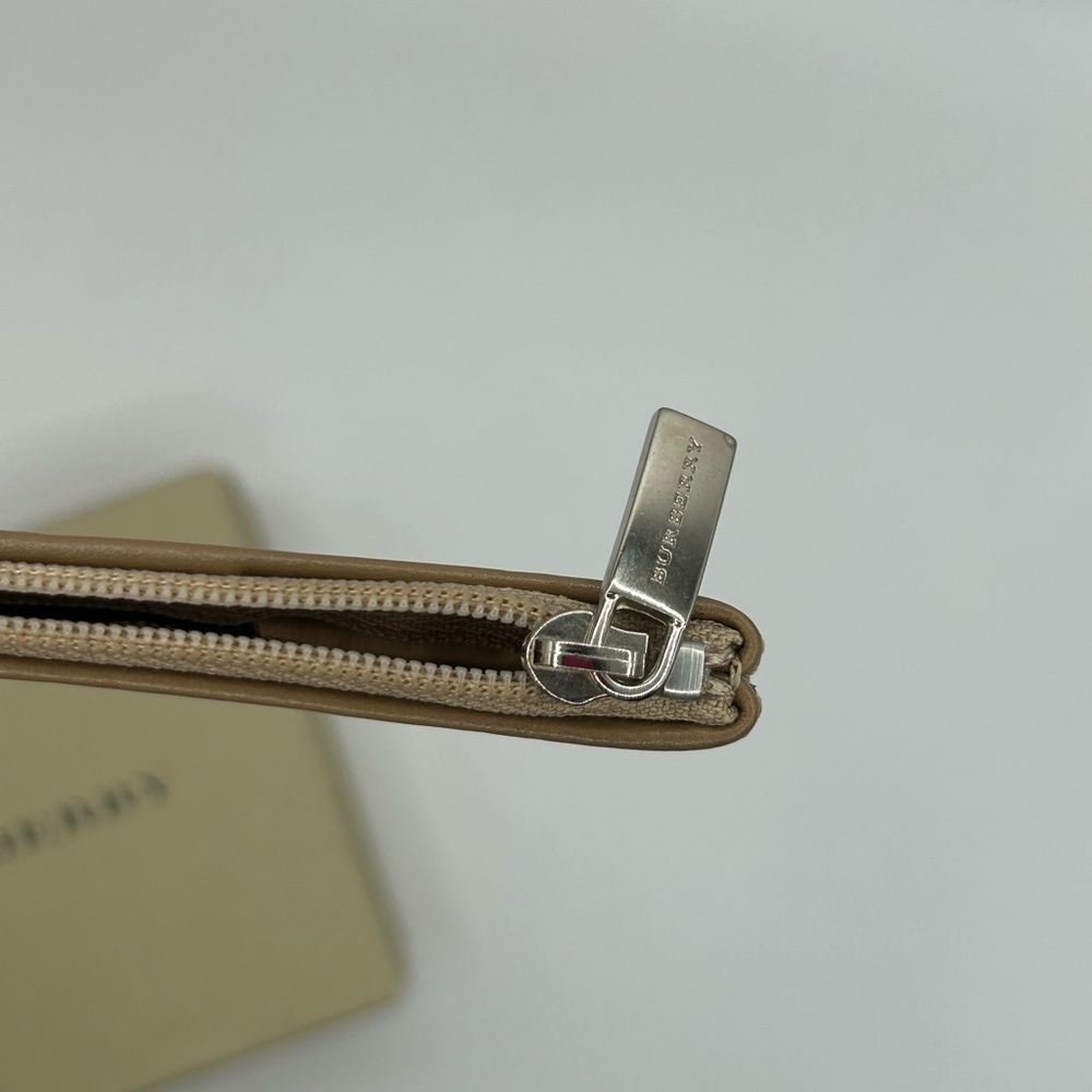 Burberry Check Coin Keychain Pink and Brown - Picture 6 of 8